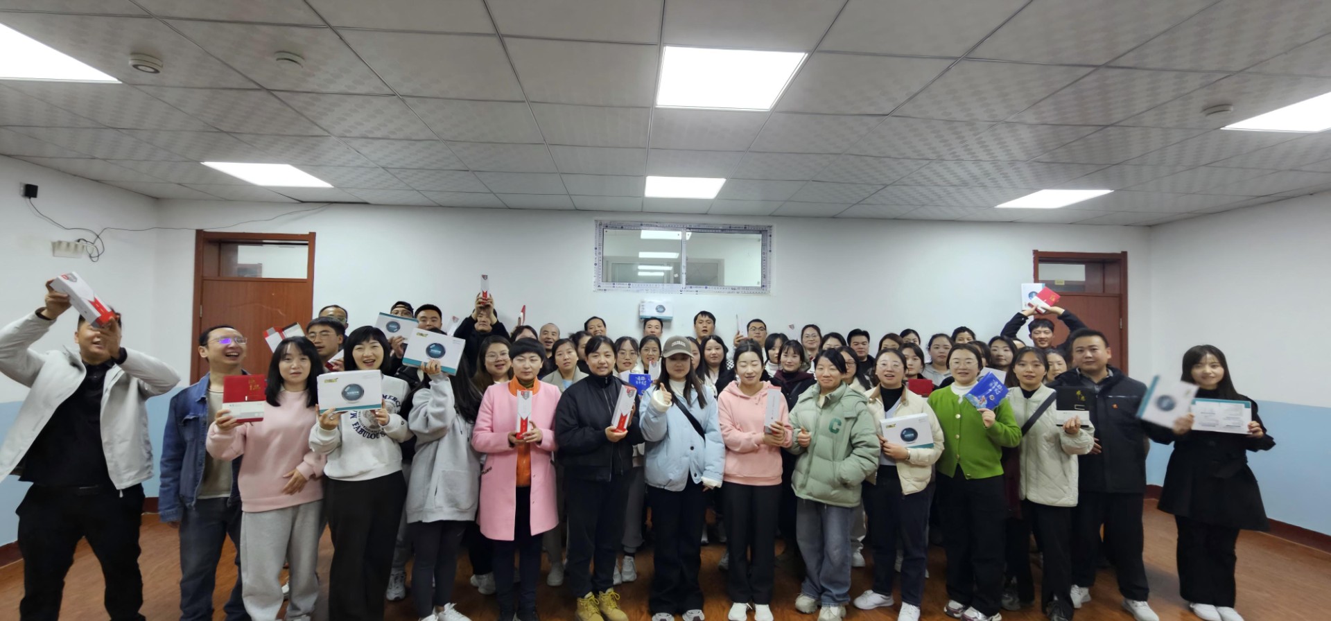 活力绽放，凝聚卓越